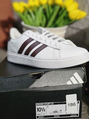 Adidas Grand Court 2.0 Men’s White Sneakers with Dark Burgandy Stripes